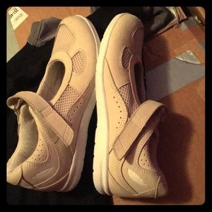 Barefoot Freedom Sneakers